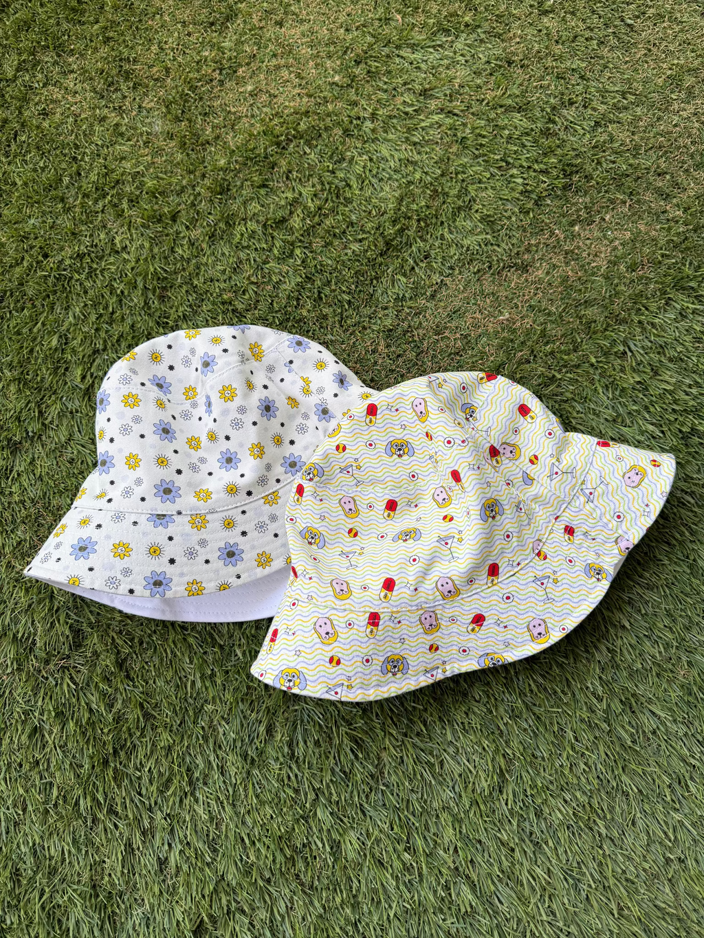 Double sided reversible dog walking hats. Bucket hats. Based in UAE. Walk your dog.